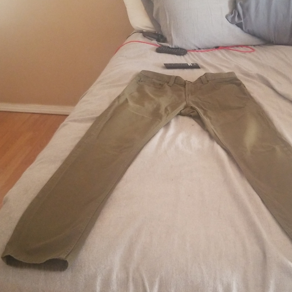 Freeworld size 32 34 green skinny jeans